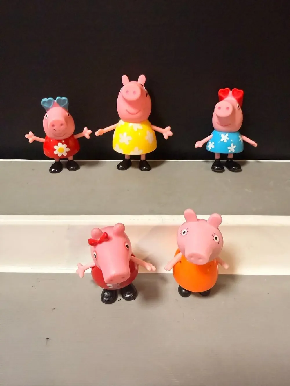 Peppa Pig heart sunglasses and Mummy Pig